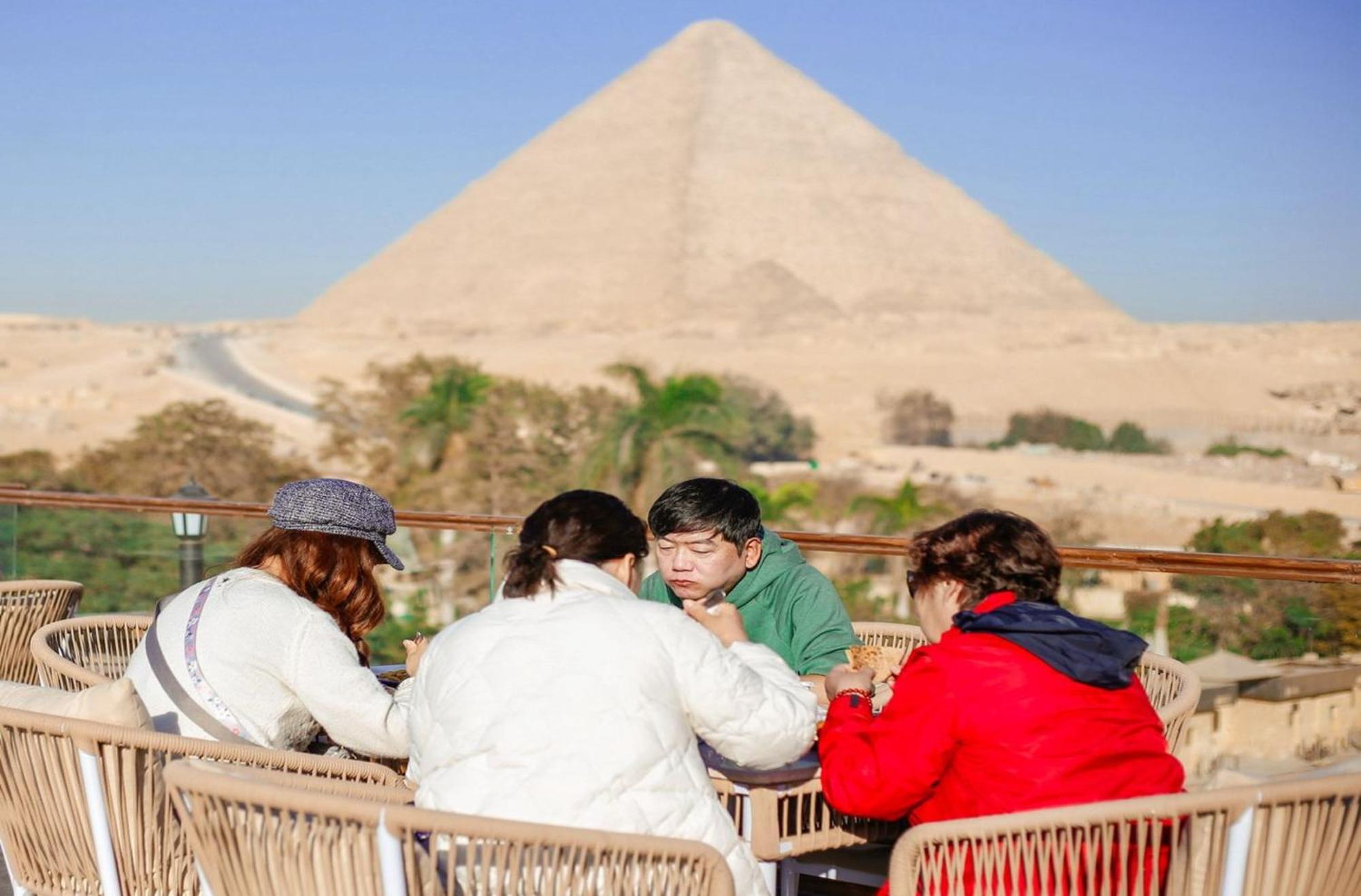 Tree Lounge Pyramids View Inn , Sphinx Giza Kafrat al Jabal Экстерьер фото
